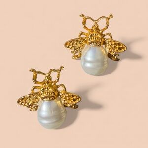 Pearl Bee Earrings Vintage Style